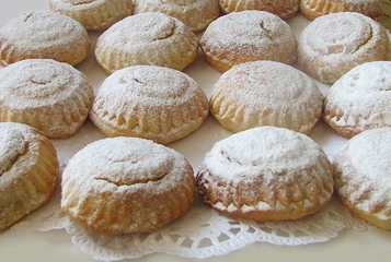 Kömbe Kurabiye Tarifi ve Malzemeleri